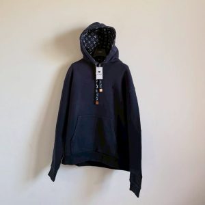 LV 抽繩內襯滿印帽衫