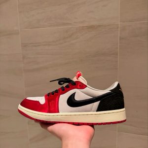 AJ1 LOW Trophy Room