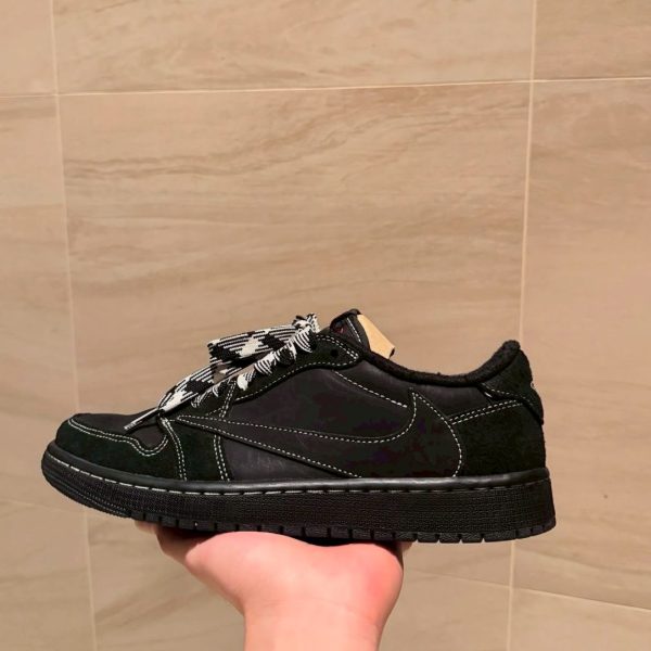 AJ1 low 黑倒鉤