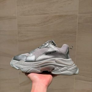 巴黎世家 triple s 銀灰