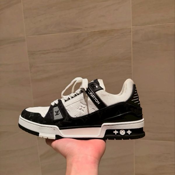 LV trainer 牛仔黑白