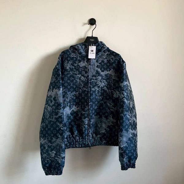 LV 掛毯滿印連帽外套