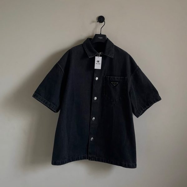 Prada三角標牛仔襯衫